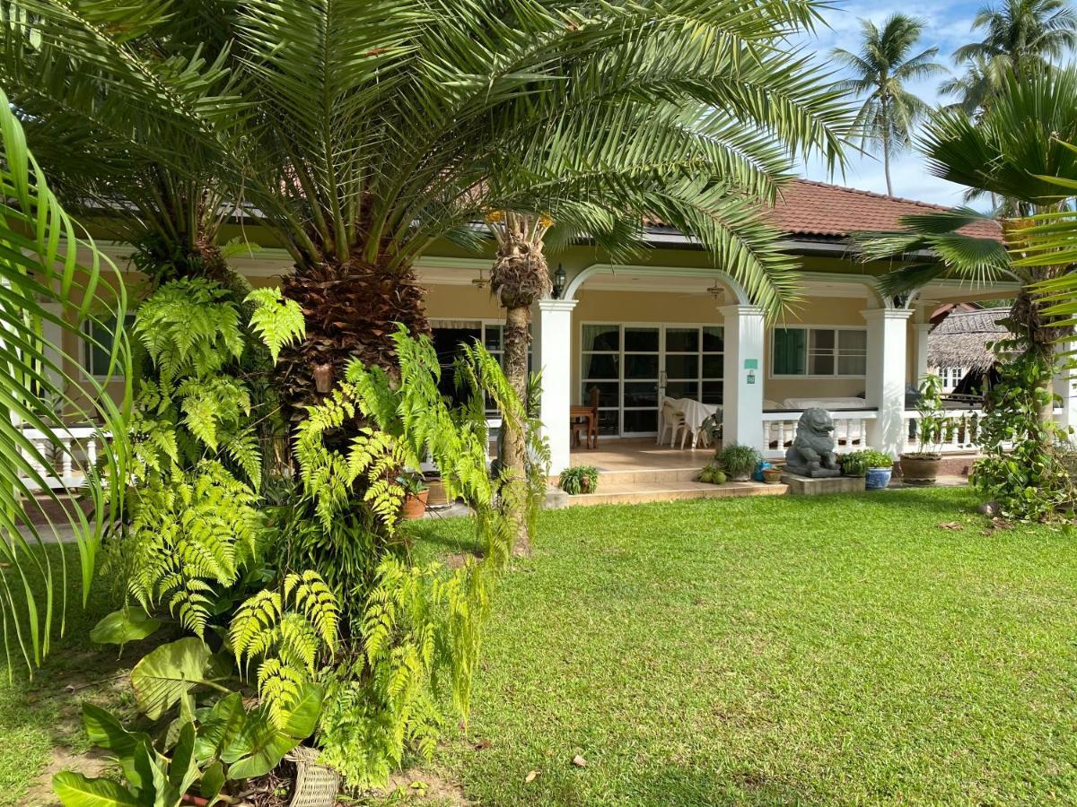 Palm Gardens Resort, Bang Saphan Bagian luar foto